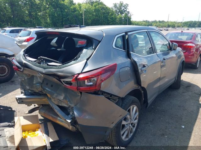 JN1BJ1AV2MW560615 Nissan Rogue Sport S Fwd Xtronic Cvt