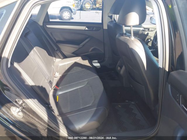 1VWAS7A38FC012708 Volkswagen Passat 1.8t Wolfsburg Edition