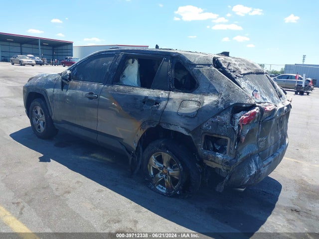 Toyota Rav4 Xle 2021 2T3W1RFV6MC123075 Image 3