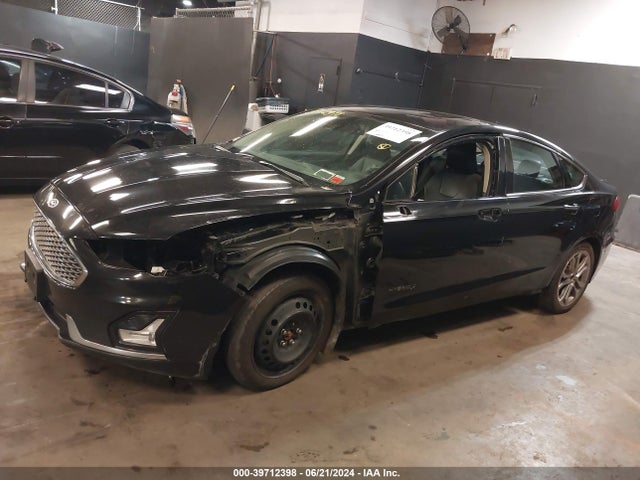 Ford Fusion Hybrid Titanium 2019 3FA6P0RU1KR157606 Image 15