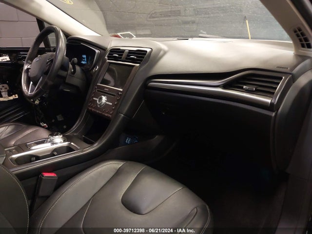 Ford Fusion Hybrid Titanium 2019 3FA6P0RU1KR157606 Image 5