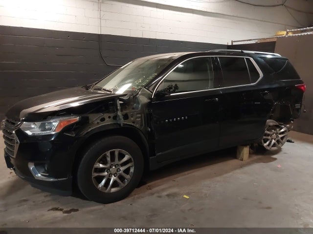 Chevrolet Traverse 1lt 2019 1GNEVGKW5KJ290855 Image 2