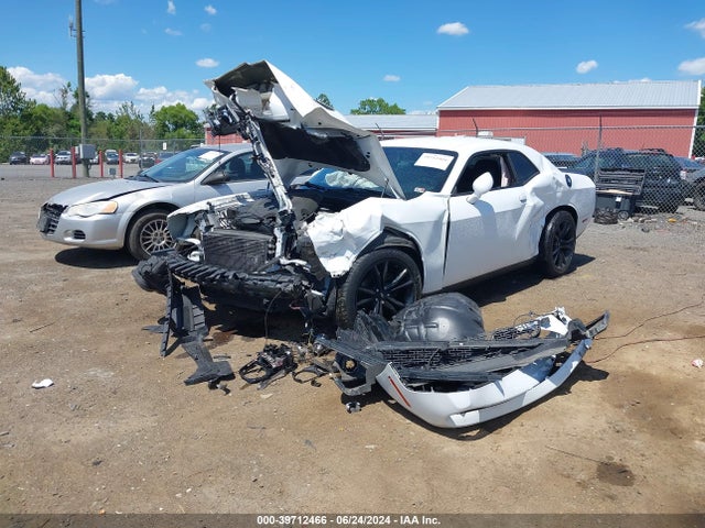 Dodge Challenger Sxt 2018 2C3CDZAG7JH128500 Image 2