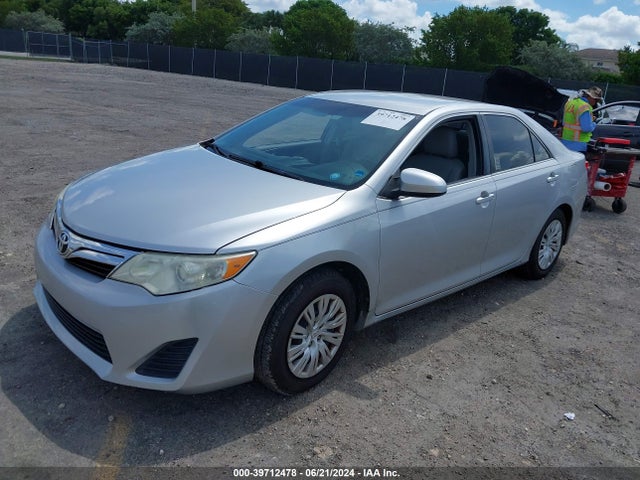 Toyota CAMRY LE 2014 4T1BF1FK2EU780391 Image 2