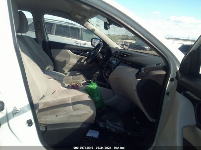 JN1BJ1CR2KW319165 Nissan Rogue Sport Sv