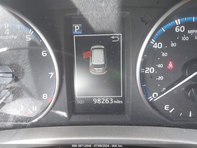 Toyota RAV4 LE 2017 2T3ZFREVXHW337961 Image 14