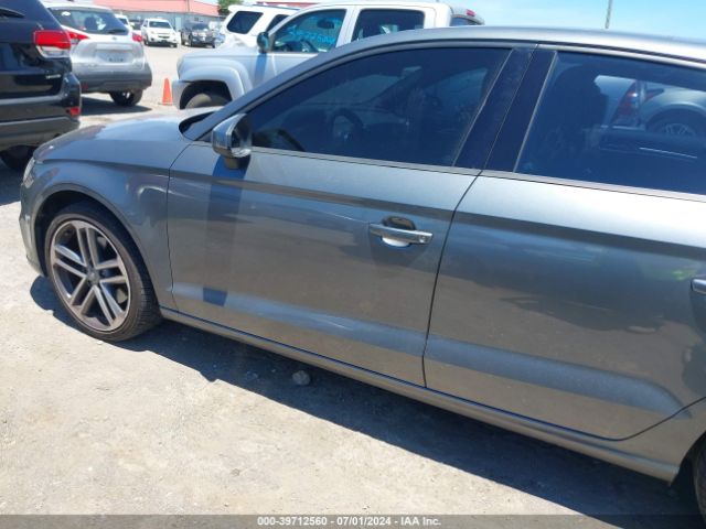 WAUB8GFF5J1006245 Audi A3 2.0t Premium/2.0t Tech Premium