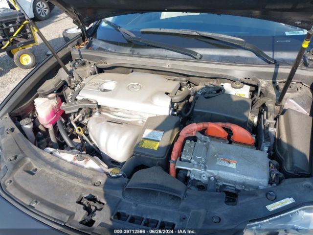 JTHBW1GGXF2094013 Lexus ES 300H