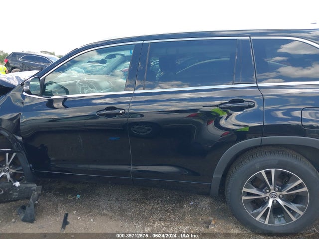 Toyota Highlander Xle V6 2016 5TDJKRFH9GS279018 Image 14