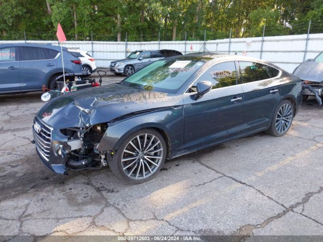 WAUBNDF58KA043421 Audi A5 45 Premium