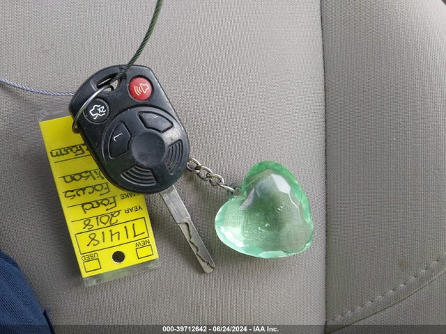 Ford FOCUS SE 2018 1FADP3FEXJL275382 Image 11