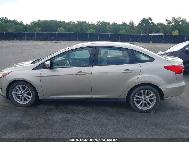 Ford FOCUS SE 2018 1FADP3FEXJL275382 Image 14