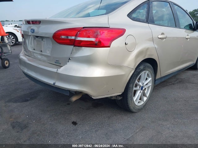 Ford FOCUS SE 2018 1FADP3FEXJL275382 Image 6