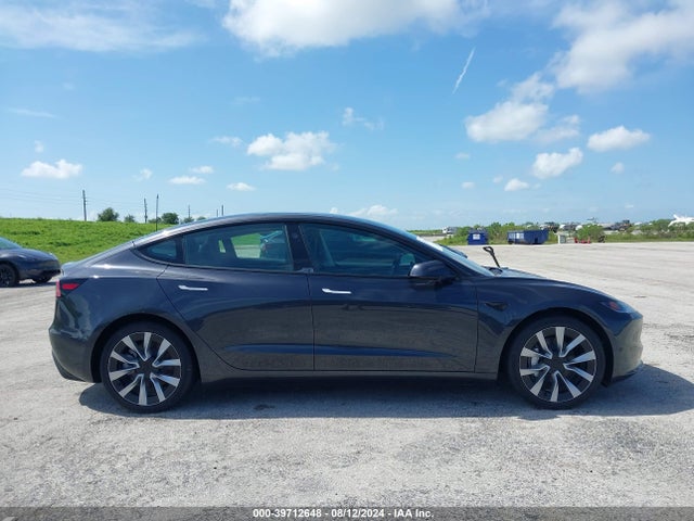 Tesla Model 3 Rear-wheel Drive 2024 5YJ3E1EA7RF752685 Image 18