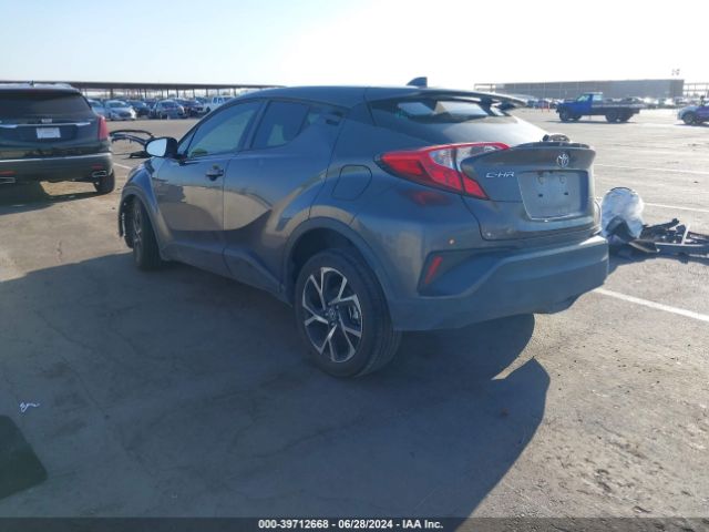 JTNKHMBX2L1065588 Toyota C-HR XLE