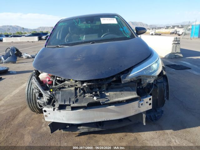 JTNKHMBX2L1065588 Toyota C-HR XLE