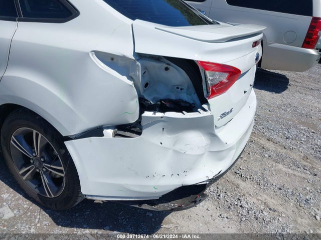 Ford FOCUS SE 2014 1FADP3F26EL233853 Image 6