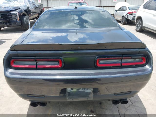 2C3CDZFJ7JH178432 Dodge Challenger R/t Scat Pack