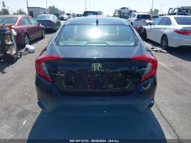 Honda CIVIC EX 2018 2HGFC2F79JH605568 Image 17