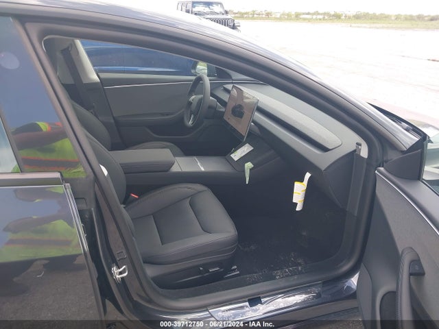 2024 TESLA MODEL 3 5YJ3E1EA8RF748984 Photo 4