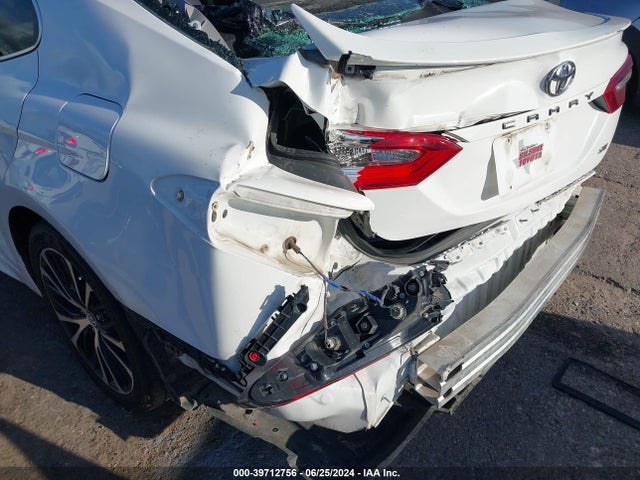 Toyota CAMRY SE 2018 4T1B11HK3JU031797 Image 6