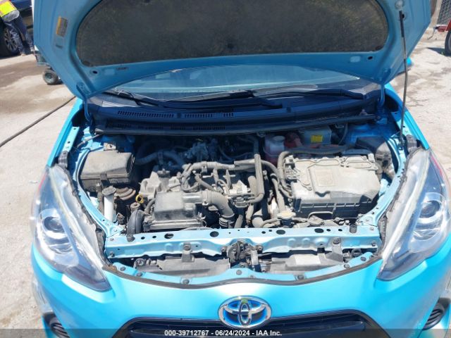JTDKDTB34F1105682 Toyota Prius C Two