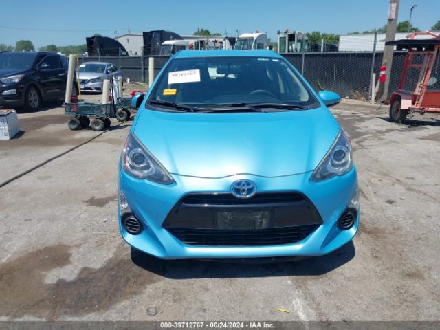 JTDKDTB34F1105682 Toyota Prius C Two