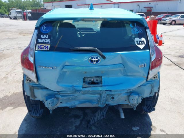 JTDKDTB34F1105682 Toyota Prius C Two