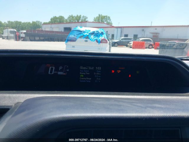 JTDKDTB34F1105682 Toyota Prius C Two