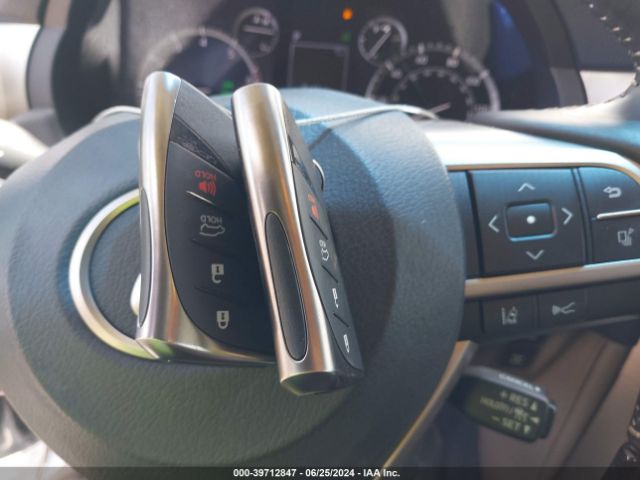 JTJAM7BX9M5290577 Lexus 460 Premium