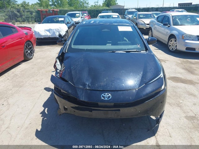 Toyota Prius Le 2024 JTDACAAU0R3016391 Image 12