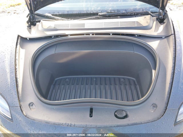 2024 TESLA MODEL 3 5YJ3E1EA8RF752601 Photo 9