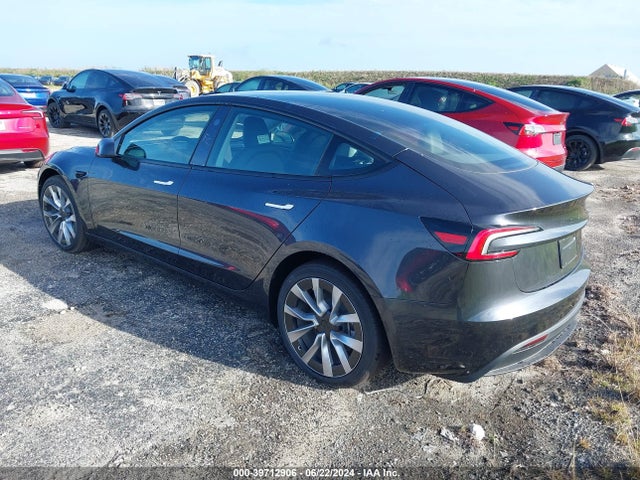 2024 TESLA MODEL 3 5YJ3E1EA8RF752601 Photo 2