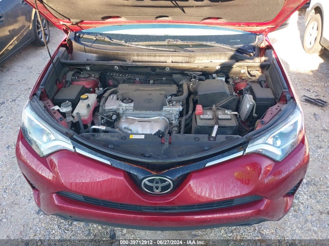 Toyota RAV4 LE 2018 2T3BFREV8JW833462 Image 10