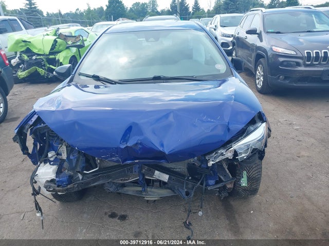 2T1BURHE0HC883228 Toyota COROLLA SE