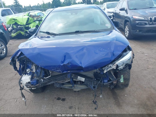 2T1BURHE0HC883228 Toyota COROLLA SE