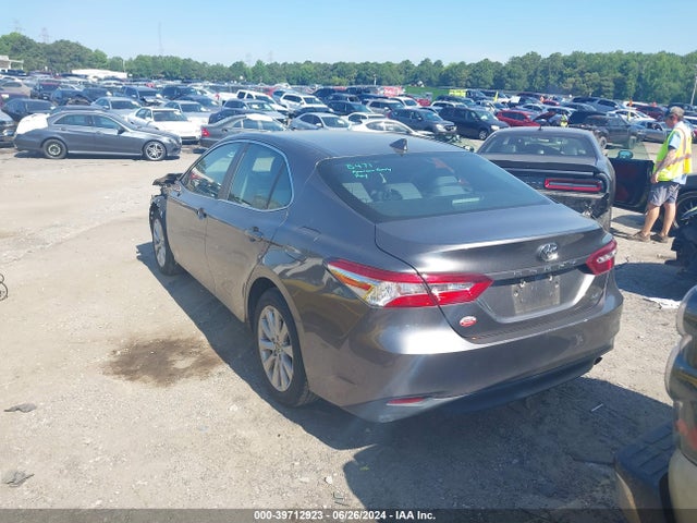 Toyota CAMRY LE 2020 4T1L11AK1LU968715 Image 3