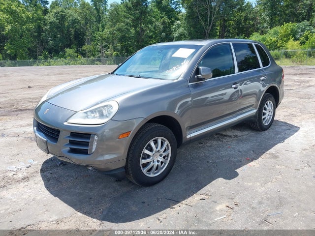 2010 PORSCHE CAYENNE WP1AA2AP9ALA01090 Photo 1