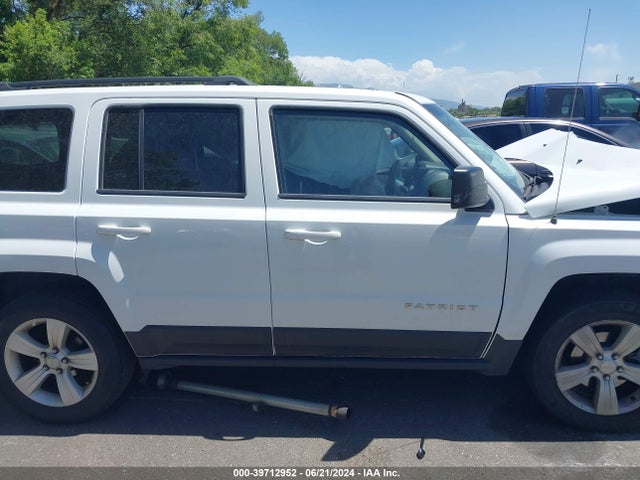 1C4NJRFBXFD270032 Jeep Patriot Latitude