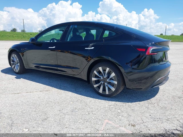 2024 TESLA MODEL 3 5YJ3E1EA9RF752378 Photo 2