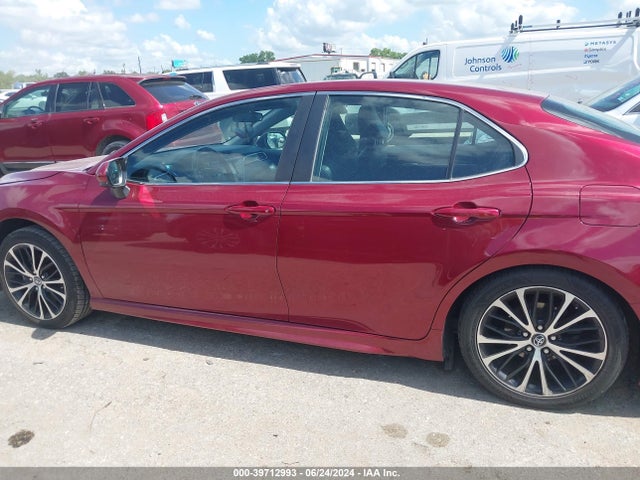 Toyota CAMRY SE 2018 4T1B11HK0JU559233 Image 14