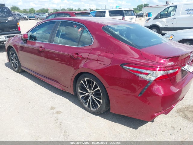 Toyota CAMRY SE 2018 4T1B11HK0JU559233 Image 3