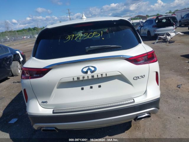 3PCAJ5M32KF110877 Infiniti Qx50 Essential