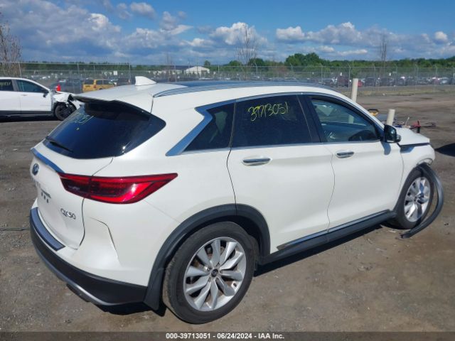 3PCAJ5M32KF110877 Infiniti Qx50 Essential