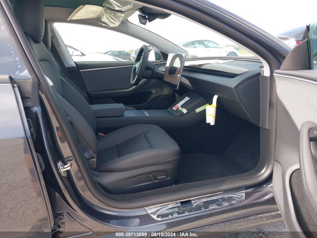2024 TESLA MODEL 3 5YJ3E1EAXRF752485 Photo 4