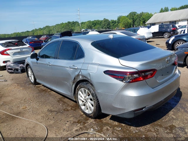 Toyota CAMRY LE 2021 4T1C11AK8MU493940 Image 3