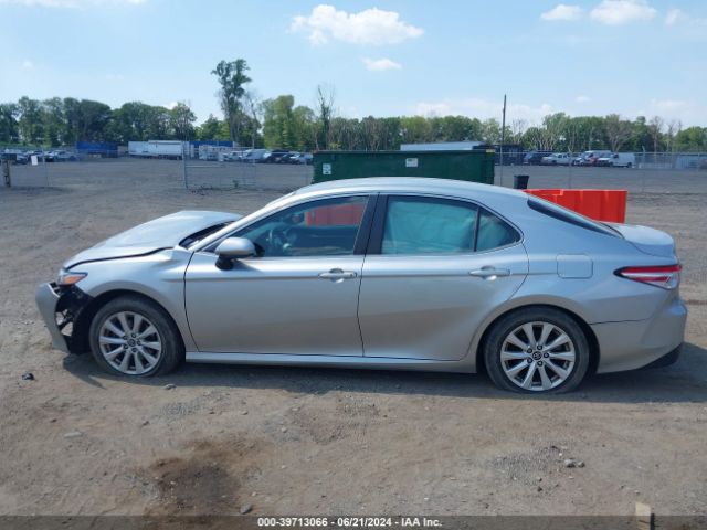 4T1B11HK0JU650437 Toyota CAMRY LE