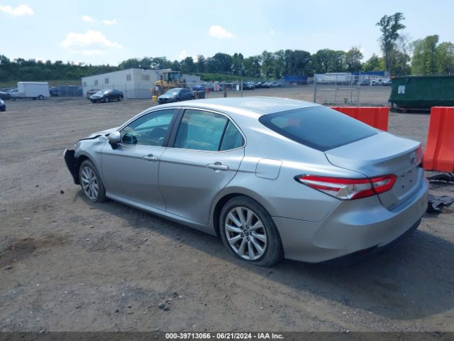 4T1B11HK0JU650437 Toyota CAMRY LE
