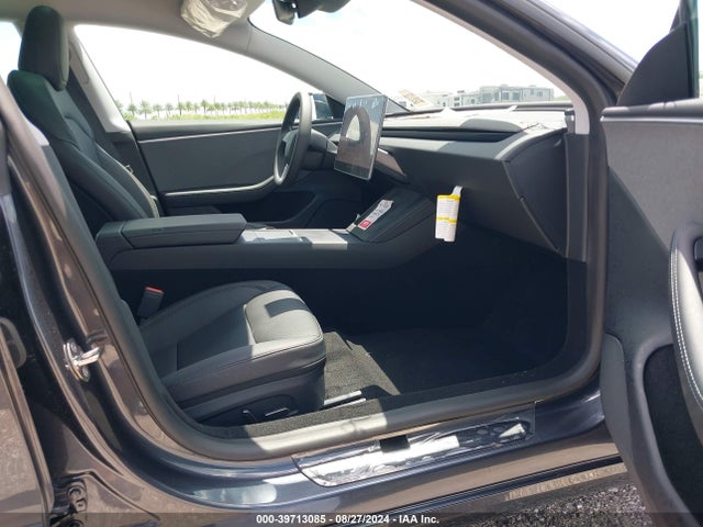 2024 TESLA MODEL 3 5YJ3E1EAXRF752745 Photo 4