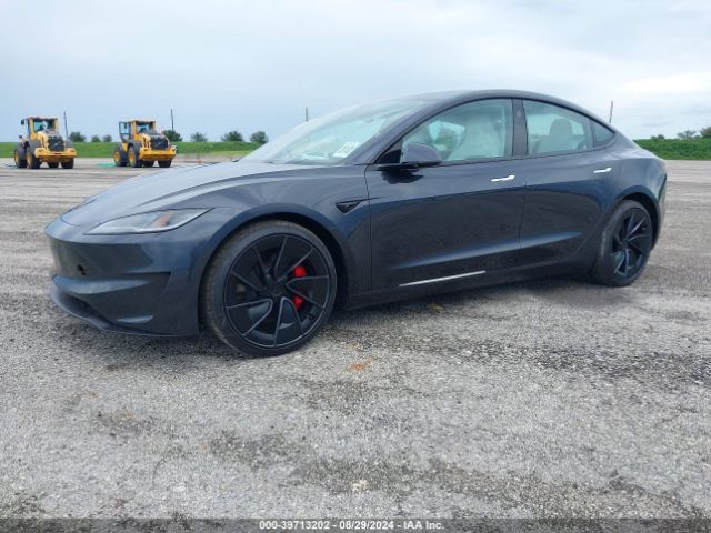 5YJ3E1ET8RF772171 Tesla MODEL 3